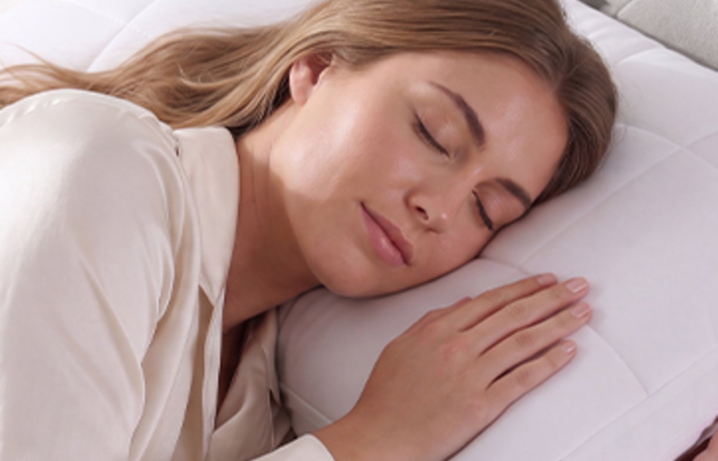 Nuzzle bedding, side sleeping, full loft